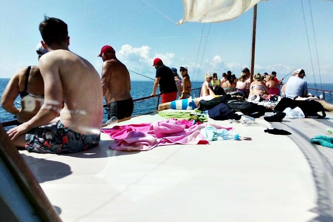 4-hour Boat Trip with Fishing, Lunch and Unlimited Drinks in Nessebar - Two big reasons this cruise feels like good value