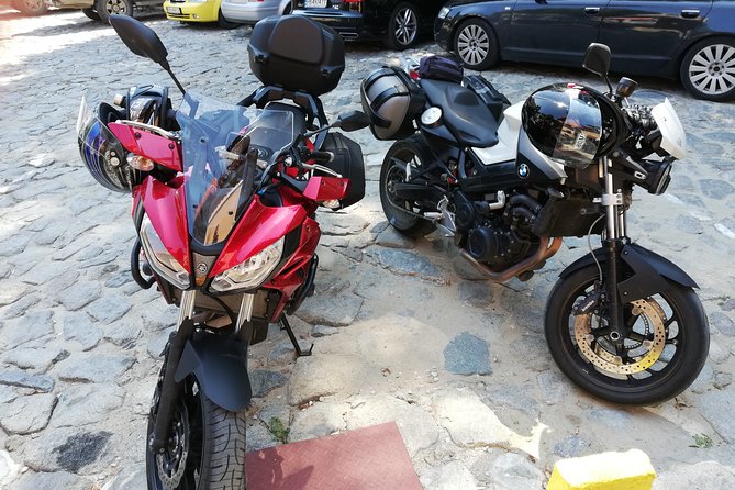 5 Days Guided Motorcycle Tour Wine, Nature and Traditions - What the guided format really changes for you