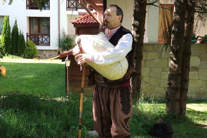 Bulgarian Dinner with Show from Nessebar and Sunny Beach - Should you book the Bulgarian Dinner with Show from Nessebar and Sunny Beach?