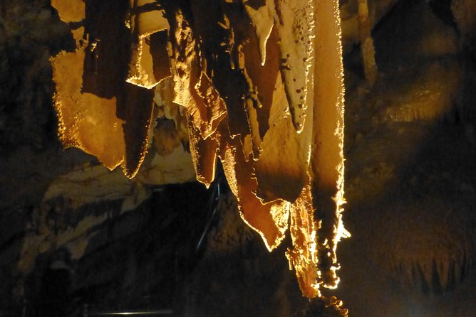 Day tour to the Natural wonders Belogradchik Rocks & Venetsa cave - Timing matters: how the 11-hour rhythm feels in real life