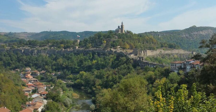 From Bucharest: Bulgaria 1-Day Tour - Crossing the Danube: The Border Moment You Actually Feel