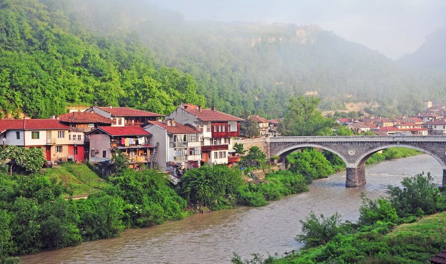 From Bucharest: Full-Day Trip to Bulgaria - The local café break and the final return drive