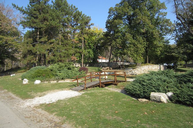 Full-day Nis and Serbian History Tour from Sofia - Free time in Niš: lunch choices, souvenirs, and dealing with local habits