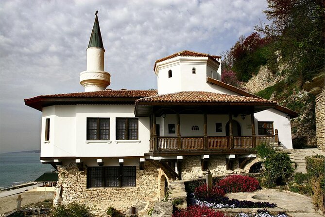Full-Day Private Sightseeing Tour to the North of Varna - Balchik Palace: terrace gardens and Queen Maria’s sea-view retreat