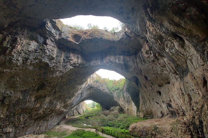 Lovech, Devetashka cave and Krushuna waterfalls - The shape of the day: Sofia to waterfalls to Lovech and back