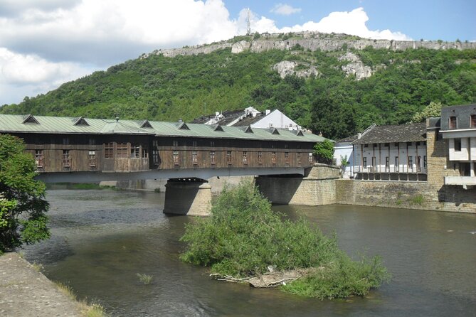Lovech, Devetashka cave and Krushuna waterfalls - Lovech covered bridge and fortress area: old houses plus Ottoman-era stories
