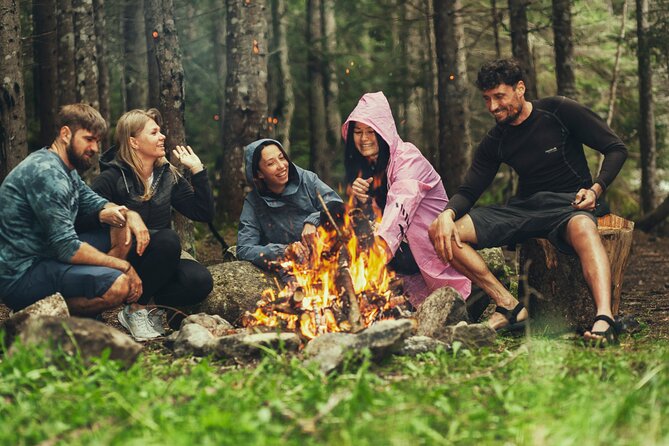 Private Experience in Wildlife Survival School in Bulgaria - Quick shelter in the forest: making a place to rest