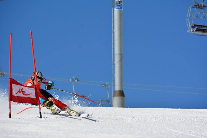 Private Ski and Snowboard lessons in Bansko Bulgaria - Equipment and lesson comfort: what you should plan for