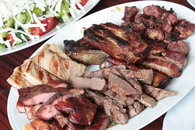 Private Varna Gourmet Tour with Superb Wine Tasting - Dolphinarium and Roman Thermae: quick culture hits with separate admissions