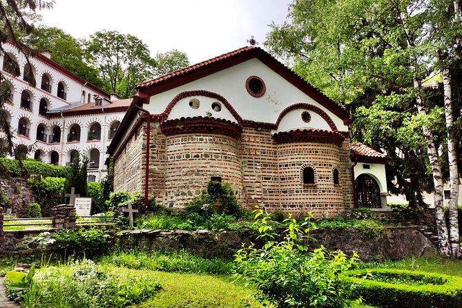 Private Vitosha Mountains Hiking with Black peak & Dragalevtsi Monastery - Vitosha feels close to Sofia, and that is the point