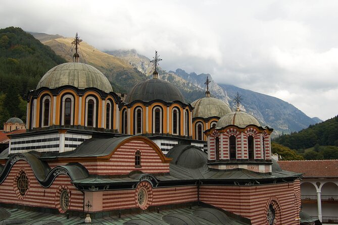Rila Monastery and Boyana Church Day Trip in Italian - What you actually pay for: tour price versus entrance fees