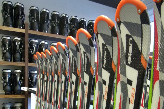 Ski and Snowboard equipment rental in Bansko - Should you pair this rental with lessons or lift passes?