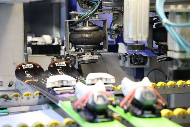 Ski and Snowboard Equipment servicing in Bansko - A Word on Fit, Comfort, and Package Expectations