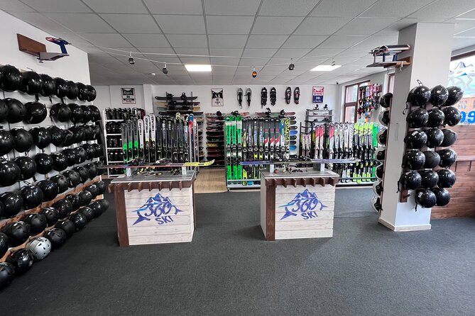Ski and Snowboard Rental in Bansko - Choosing Skis and Snowboards: Lots of Options, Real Fit Focus