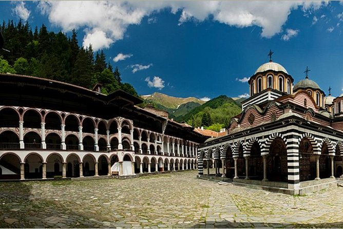 Small Group Tour to Rila Monastery and Boyana Church - Rila Monastery church and the iconostasis: what to look for
