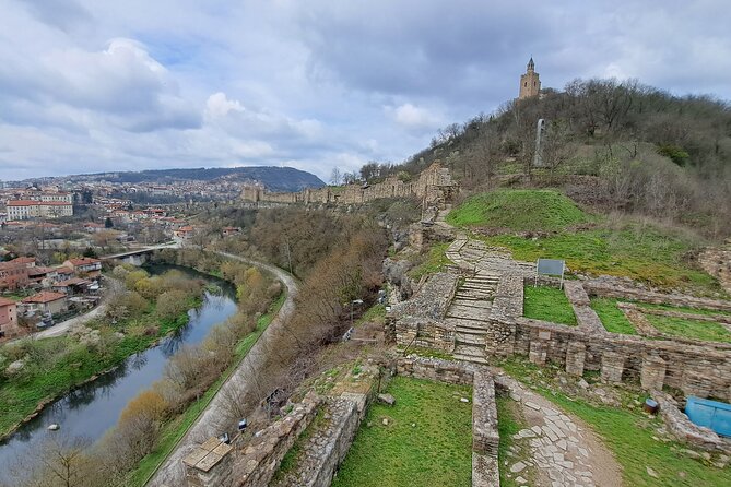 Veliko Tarnovo and Arbanasi day tour from Sofia with pickup - Veliko Tarnovo free time and lunch: use it like locals do